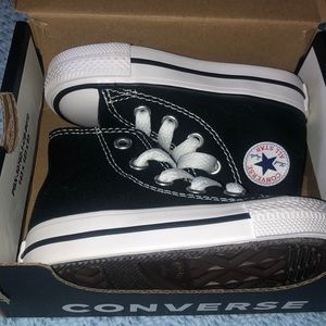 Converse never worn